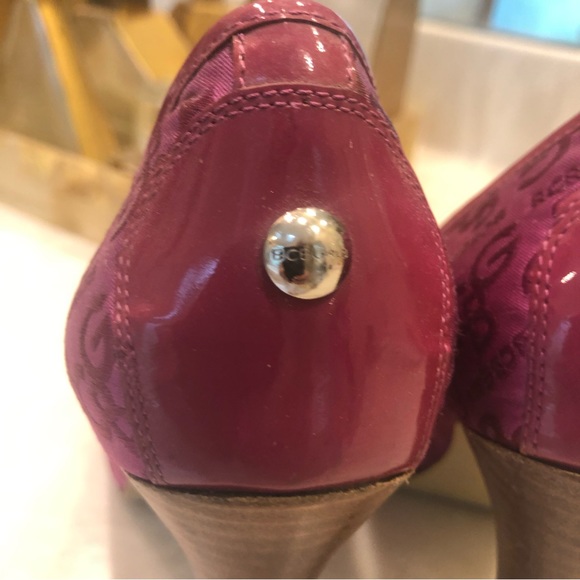 BCBG pink peep toe pumps with silver buckle on the toe, Size 7 - Picture 16 of 16